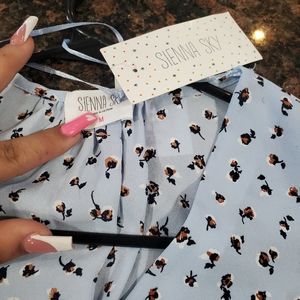 sianna sky bule flower blouse